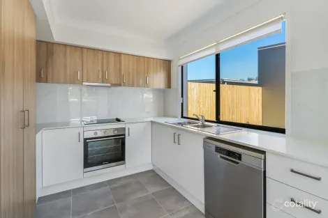 480 Grande Ave, Spring Mountain, QLD 4300