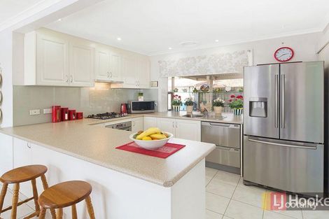 Property photo of 2 Anderson Close Hampton Park VIC 3976