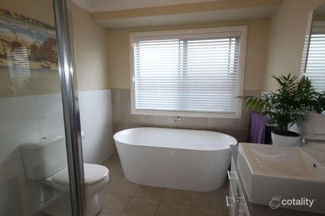 Property photo of 10 Hewitt Avenue St Georges Basin NSW 2540