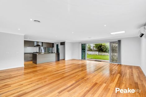 Property photo of 7 Tanika Lane Narre Warren VIC 3805