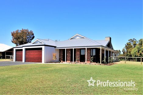 Property photo of 4 Chidlow Way Roelands WA 6226
