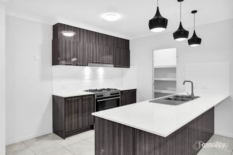 Property photo of 76 Steamer Way Spring Mountain QLD 4300