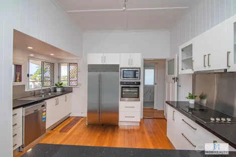 Property photo of 10 Marvin Street Eastern Heights QLD 4305