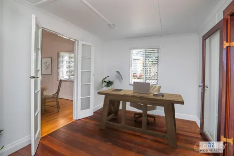 Property photo of 10 Marvin Street Eastern Heights QLD 4305