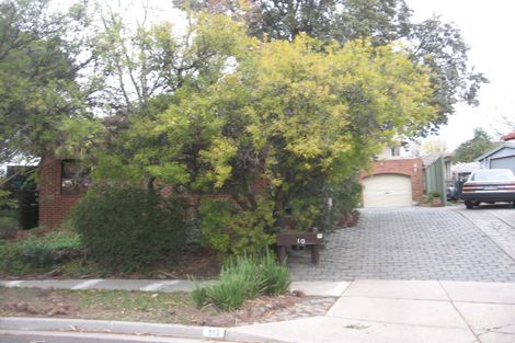 10 Drake Cl, Gladstone Park, VIC 3043