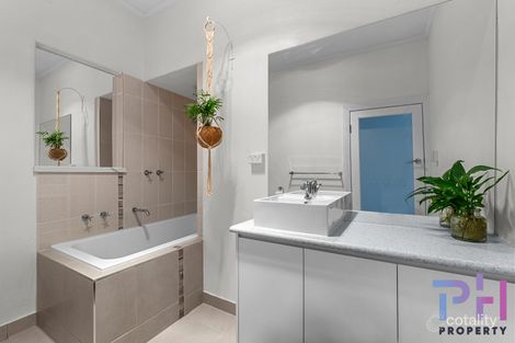 Property photo of 25 Curnow Street Golden Square VIC 3555