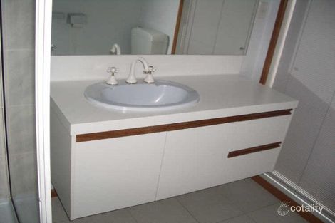 Property photo of 3 Stradbroke Drive St Albans VIC 3021