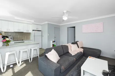 Property photo of 8/8-10 Willow Street Kooringal NSW 2650