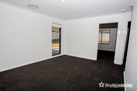 37 Quinn St, West Tamworth, NSW 2340