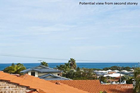 Property photo of 90 Waterford Drive Hillarys WA 6025