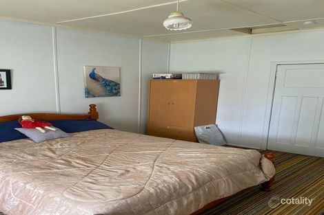 Property photo of 32 Somerset Drive North Yeoval NSW 2868