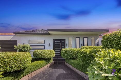 9 Wilbur St, Greenacre, NSW 2190