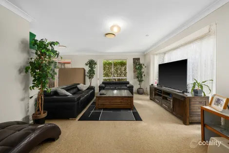 Property photo of 8 Myall Court Oxenford QLD 4210