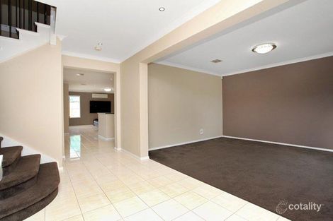 Property photo of 28 Chifley Circuit Burnside Heights VIC 3023