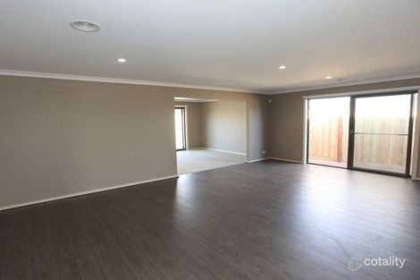 Property photo of 35 Runlet Drive Point Cook VIC 3030