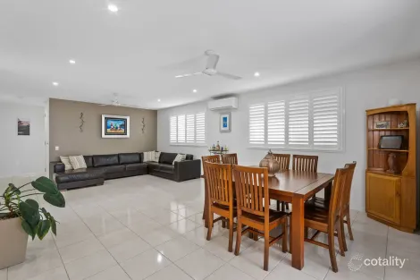 Property photo of 10 Ian Street Thorneside QLD 4158