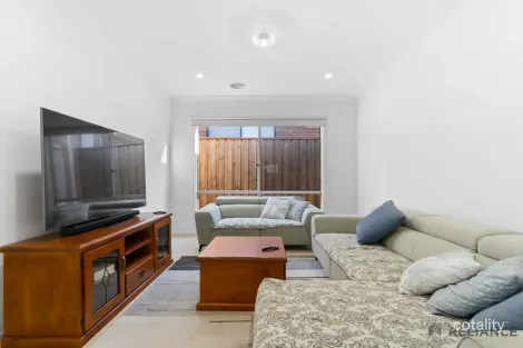 Property photo of 15 Hollyhoke Drive Maddingley VIC 3340