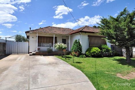 28 Huddersfield Rd, Deer Park, VIC 3023