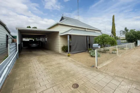 18 John St, Port Pirie South, SA 5540