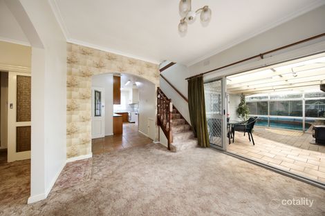 Property photo of 33 Parkmore Road Bentleigh East VIC 3165