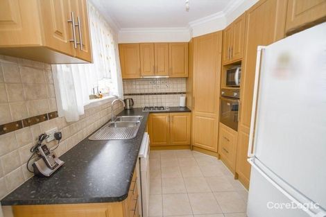 Property photo of 2/10 Pinnaroo Circuit Meadow Heights VIC 3048