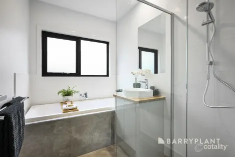 Property photo of 9A Stephen Crescent Croydon VIC 3136