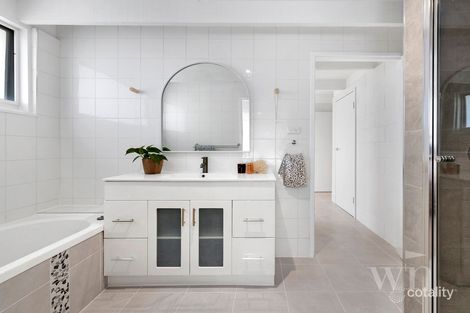 Property photo of 16 Morlyn Drive Mount Martha VIC 3934