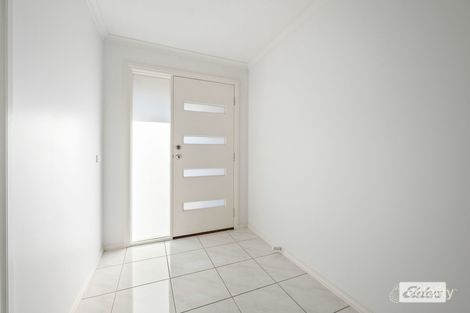 Property photo of 10 Inwood Crescent Wodonga VIC 3690