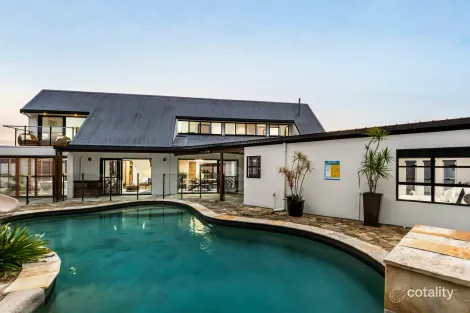 12 Medland Ct, Bundall, QLD 4217