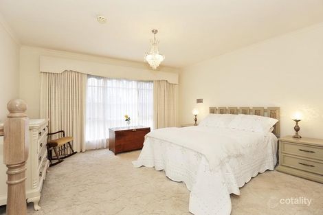 Property photo of 9 Larbert Avenue Balwyn North VIC 3104