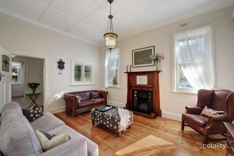 Property photo of 2 Allenby Road Canterbury VIC 3126
