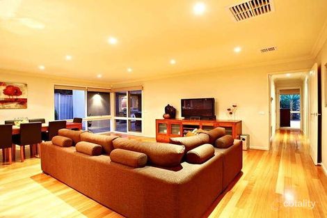 Property photo of 5 Benz Court Keilor Downs VIC 3038