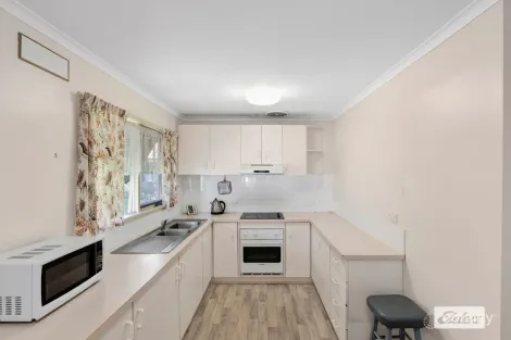 Property photo of 1 Dickson Court Chiltern VIC 3683