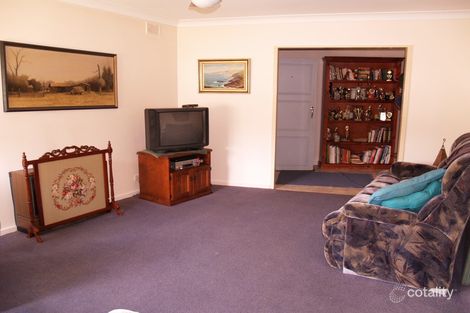 Property photo of 3 Lynn Place Hackham SA 5163