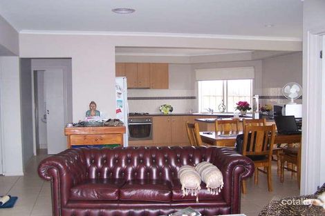 Property photo of 39 Springbank Circuit Torquay VIC 3228