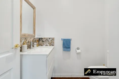 Property photo of 32 St Andrews Close Wallan VIC 3756