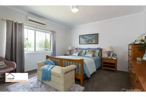Property photo of 90 Joffre Street Wynnum QLD 4178