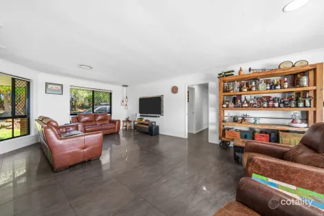 Property photo of 38 Summerville Road Beechmont QLD 4211