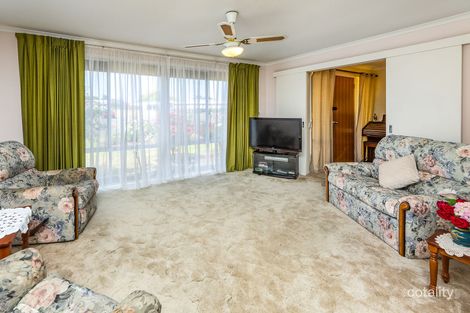 Property photo of 11 Hanna Avenue Mount Barker SA 5251