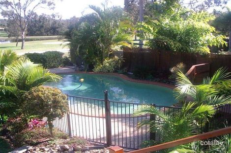 Property photo of 25 Edgeworth Place Helensvale QLD 4212