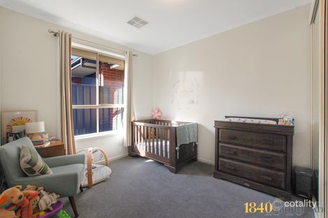 Property photo of 19 Skipton Crescent Mount Barker SA 5251