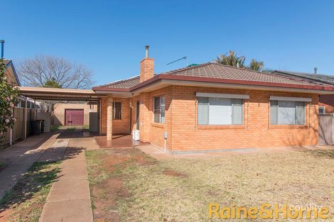 Property photo of 16 Roycox Crescent Dubbo NSW 2830