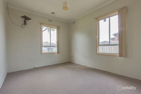 Property photo of 24 Pettitt Crescent Norlane VIC 3214