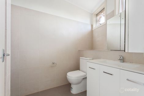 Property photo of 2 Urandaline Grove Caulfield VIC 3162