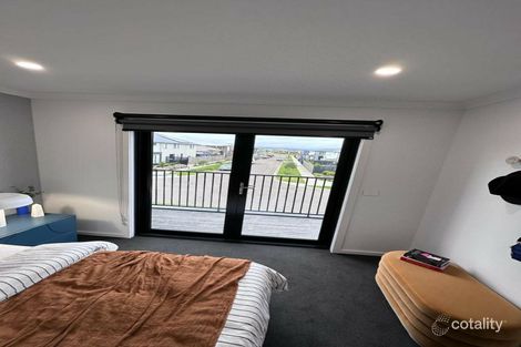 Property photo of 12 Carrington Drive Mickleham VIC 3064