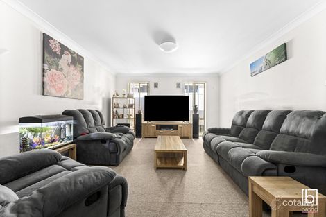 Property photo of 13 Ryan Close Woongarrah NSW 2259