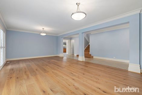Property photo of 2 Hall Mark Road Mordialloc VIC 3195