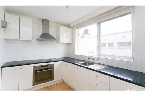 Property photo of 5/32 Aberdeen Road Prahran VIC 3181