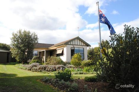 24 The Esplanade, Narrawong, VIC 3285