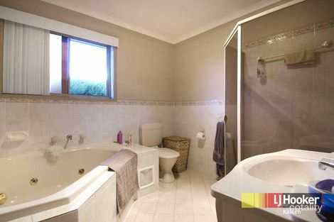 Property photo of 31 Traeger Street Dunlop ACT 2615